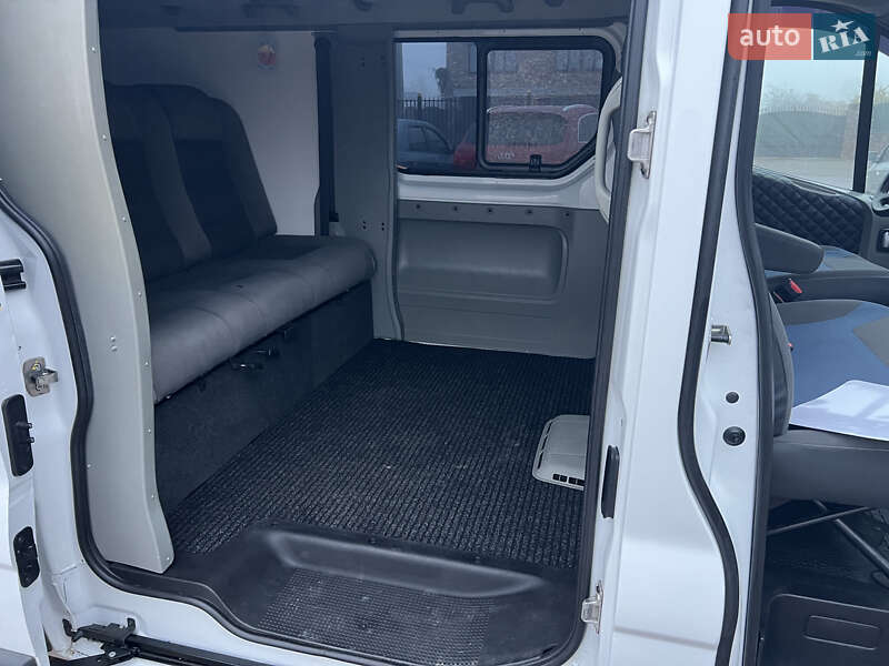 Минивэн Renault Trafic 2014 в Знаменке фото 14 Минивэн Renault Trafic 2014 в Знаменке