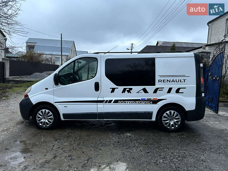 Минивэн Renault Trafic 2005 в Хмельнике фото 8 Минивэн Renault Trafic 2005 в Хмельнике