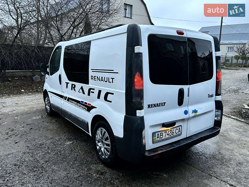 Минивэн Renault Trafic 2005 в Хмельнике фото 7 Минивэн Renault Trafic 2005 в Хмельнике