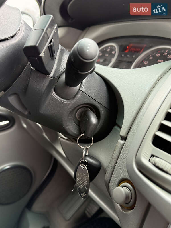 Минивэн Renault Trafic 2007 в Виннице