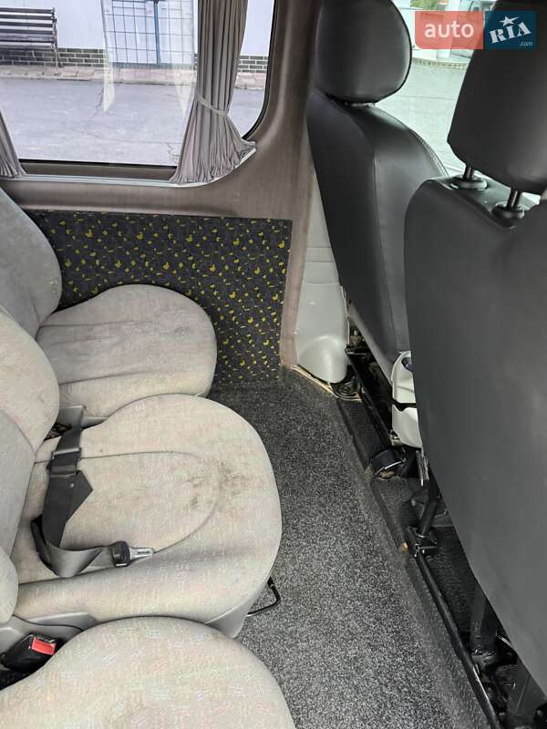 Минивэн Renault Trafic 2007 в Черновцах фото 14 Минивэн Renault Trafic 2007 в Черновцах