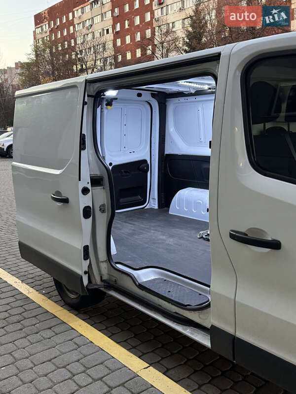 Микроавтобус грузовой (до 3,5т) Renault Trafic 2018 в Львове