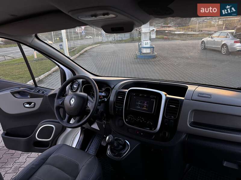 Минивэн Renault Trafic 2016 в Хмельницком