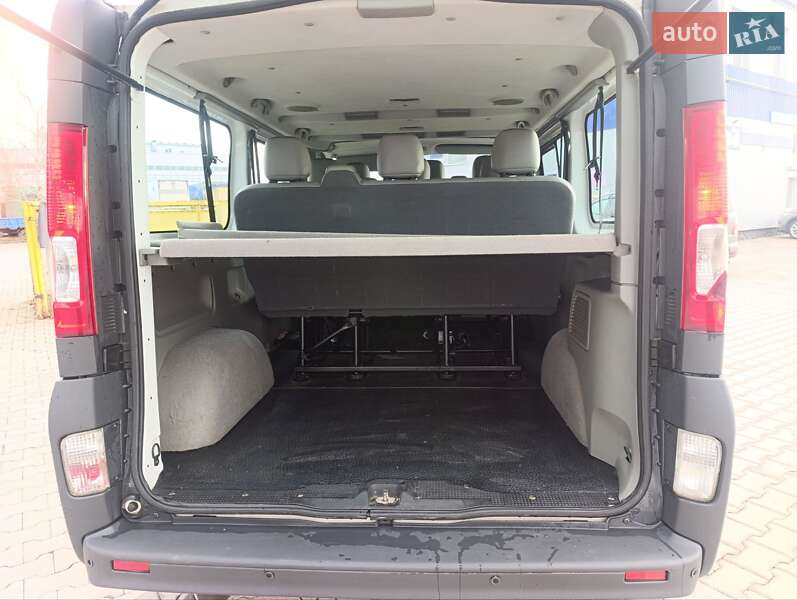 Минивэн Renault Trafic 2010 в Черновцах