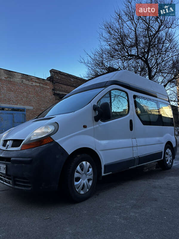 Минивэн Renault Trafic 2004 в Киеве фото Минивэн Renault Trafic 2004 в Киеве