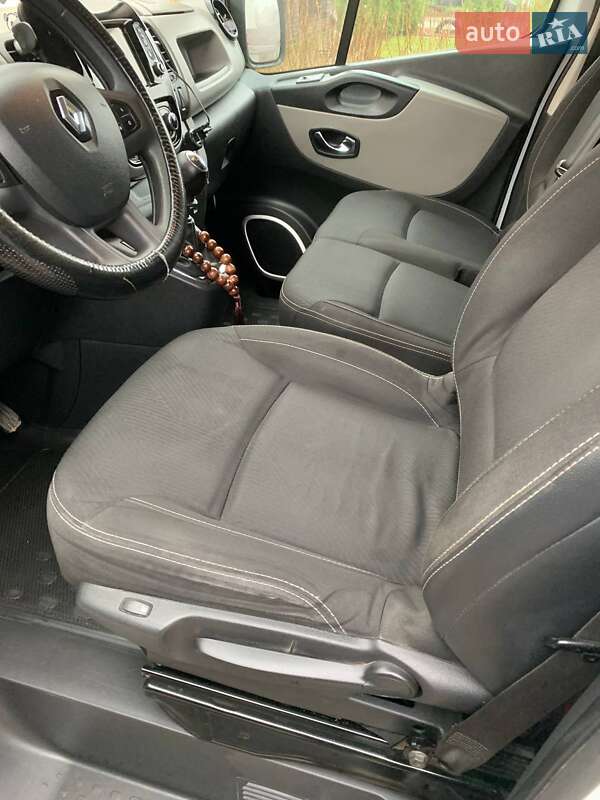 Другие грузовики Renault Trafic 2017 в Гостомеле