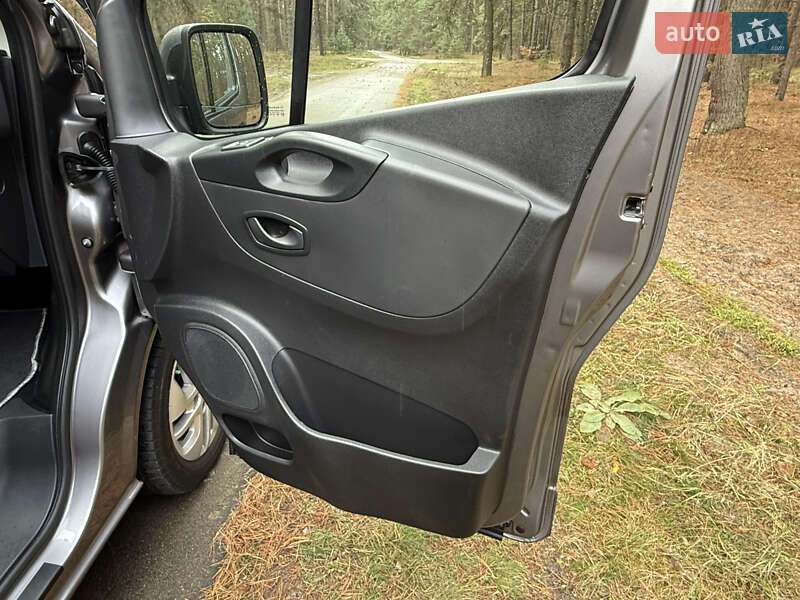 Минивэн Renault Trafic 2020 в Киеве фото 36 Минивэн Renault Trafic 2020 в Киеве