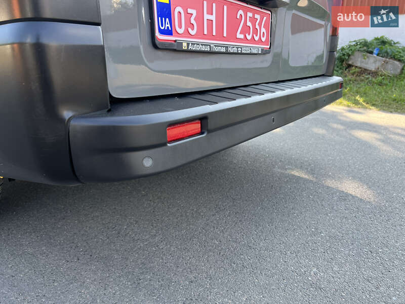 Минивэн Renault Trafic 2016 в Киеве фото 24 Минивэн Renault Trafic 2016 в Киеве