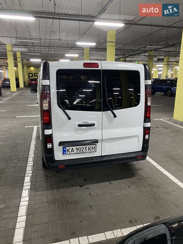 Грузовой фургон Renault Trafic 2017 в Киеве фото 4 Грузовой фургон Renault Trafic 2017 в Киеве