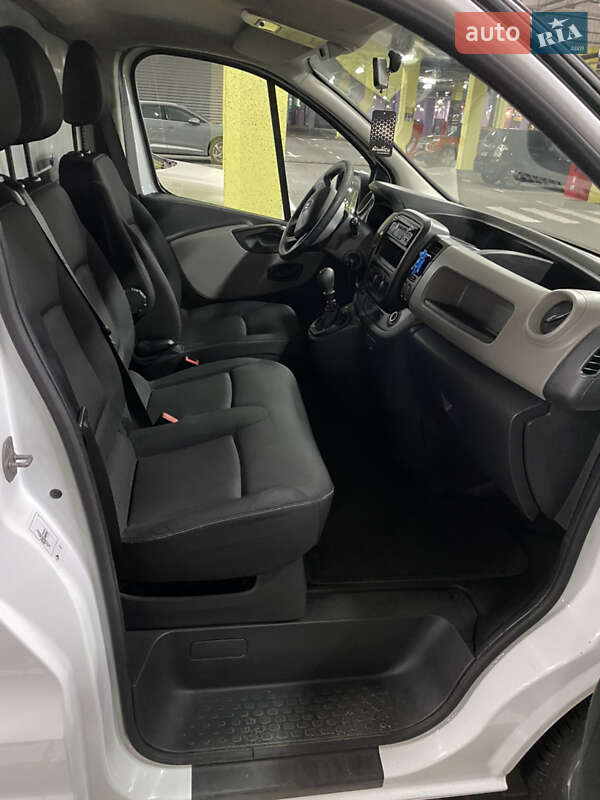 Грузовой фургон Renault Trafic 2017 в Киеве фото 11 Грузовой фургон Renault Trafic 2017 в Киеве