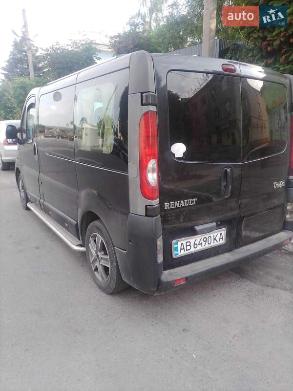Минивэн Renault Trafic 2007 в Могилев-Подольске