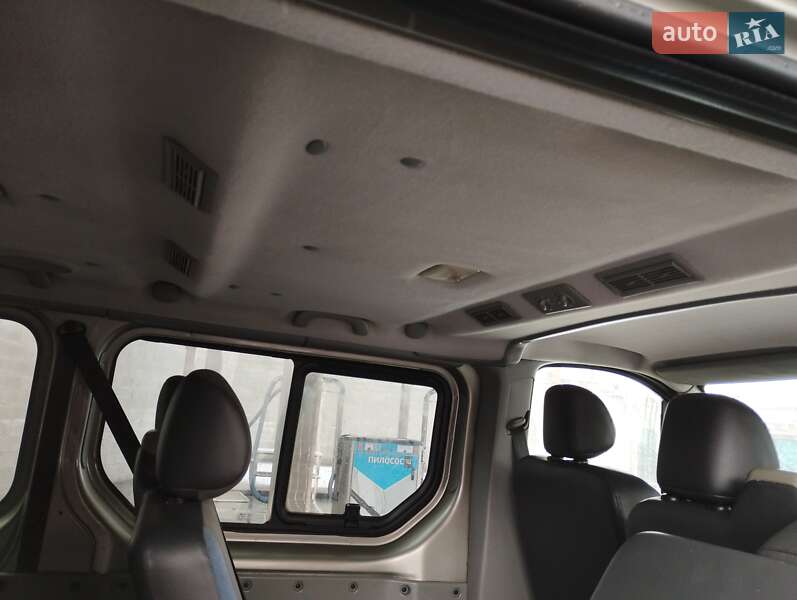 Минивэн Renault Trafic 2011 в Ровно фото 10 Минивэн Renault Trafic 2011 в Ровно