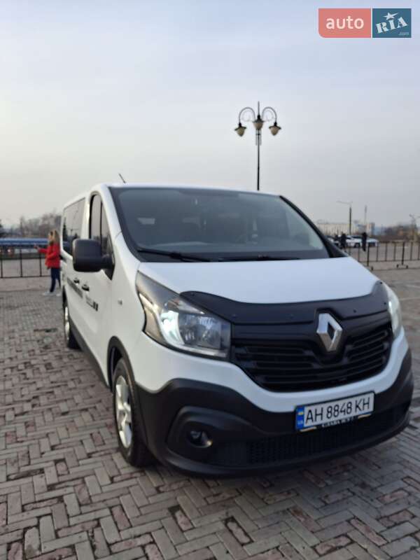 Минивэн Renault Trafic 2015 в Харькове