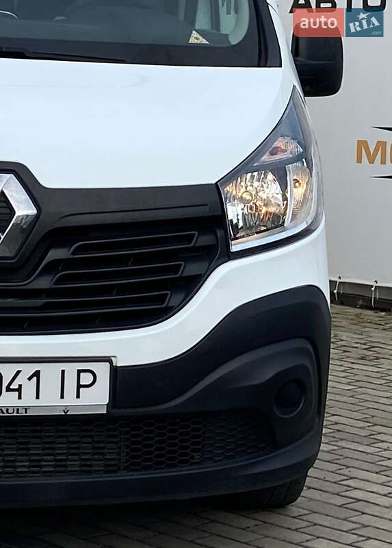 Вантажний фургон Renault Trafic 2018 в Рівному