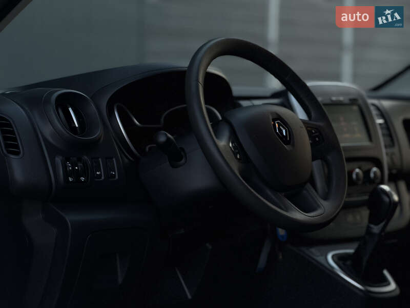 Минивэн Renault Trafic 2021 в Дубно