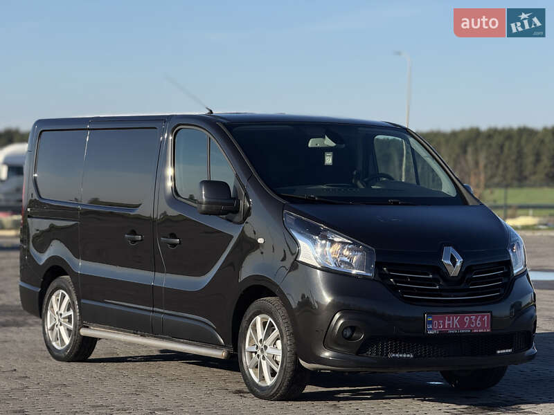 Грузовой фургон Renault Trafic 2015 в Радивилове