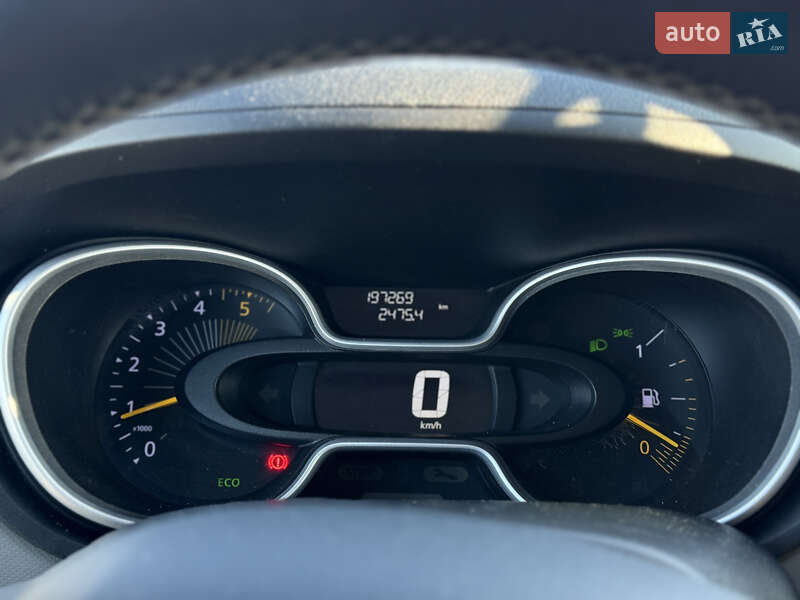 Грузовой фургон Renault Trafic 2015 в Радивилове