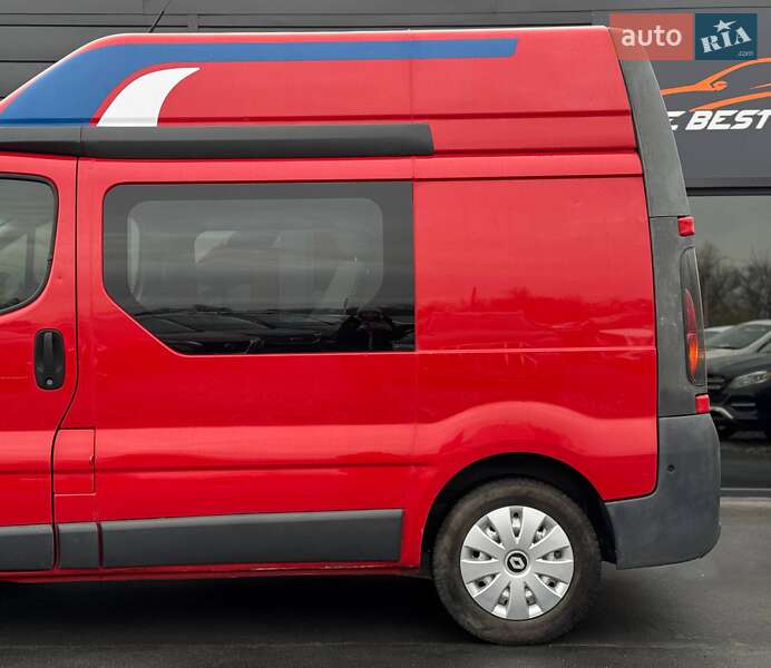 Минивэн Renault Trafic 2006 в Ровно