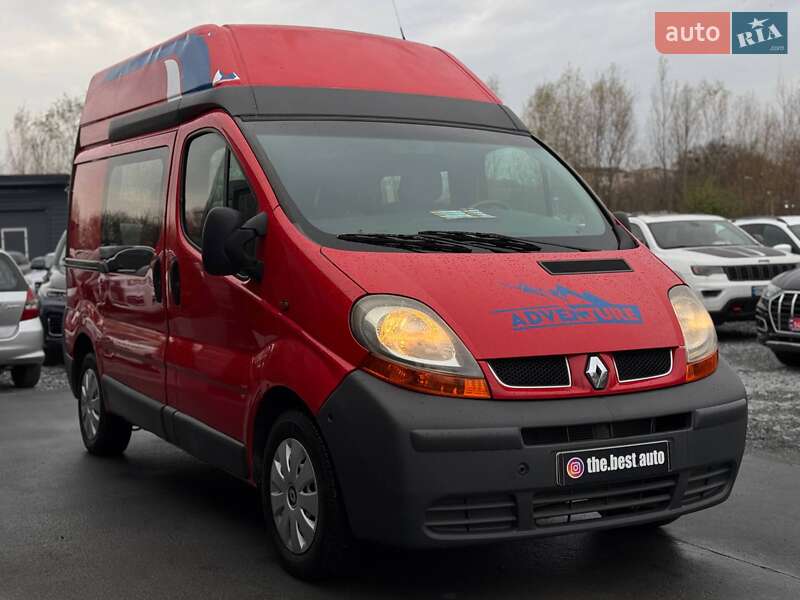 Минивэн Renault Trafic 2006 в Ровно