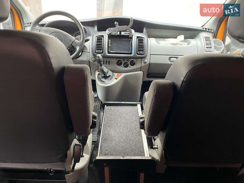 Грузовой фургон Renault Trafic 2010 в Чорткове