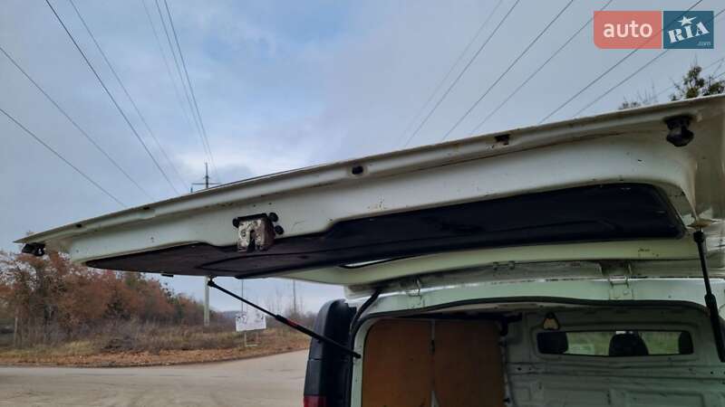 Грузовой фургон Renault Trafic 2015 в Полтаве