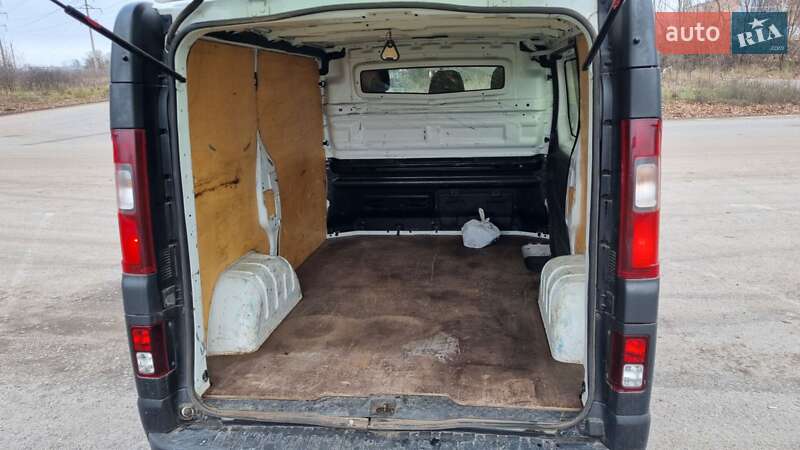 Грузовой фургон Renault Trafic 2015 в Полтаве