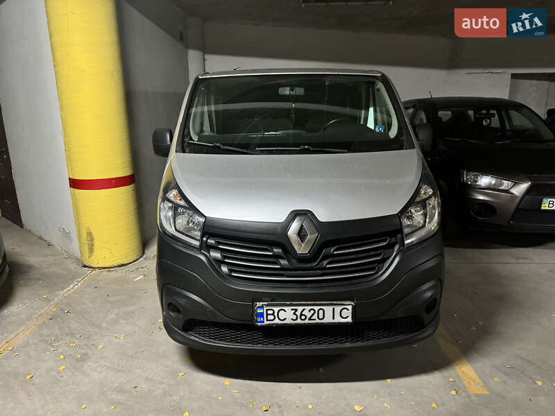 Renault Trafic 2015