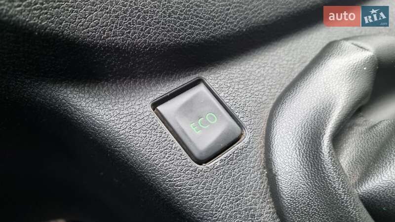 Грузовой фургон Renault Trafic 2015 в Полтаве