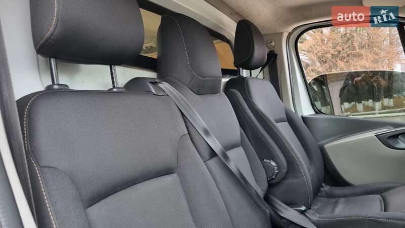 Грузовой фургон Renault Trafic 2015 в Полтаве