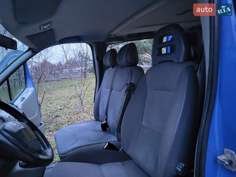 Минивэн Renault Trafic 2007 в Хмельницком