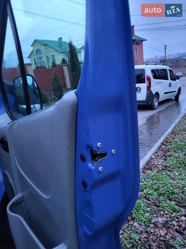 Минивэн Renault Trafic 2007 в Хмельницком