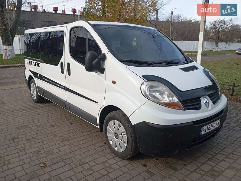 Минивэн Renault Trafic 2006 в Белгороде-Днестровском