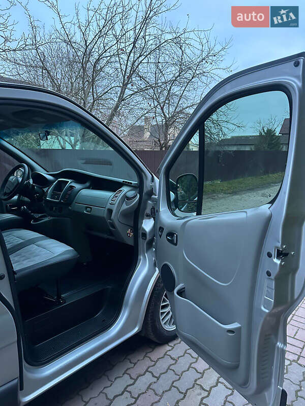 Минивэн Renault Trafic 2013 в Ровно фото 21 Минивэн Renault Trafic 2013 в Ровно