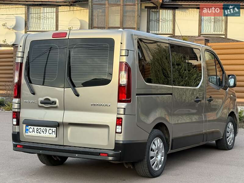 Минивэн Renault Trafic 2015 в Киеве