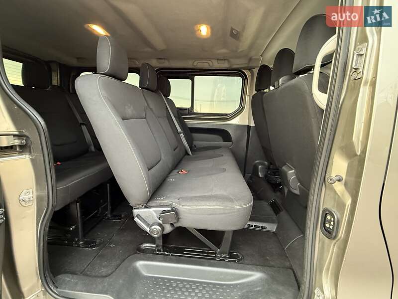 Минивэн Renault Trafic 2015 в Киеве