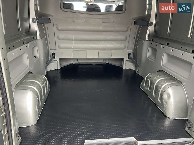 Минивэн Renault Trafic 2012 в Львове