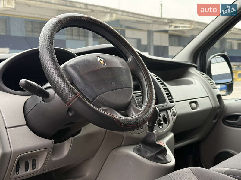 Грузовой фургон Renault Trafic 2014 в Ровно