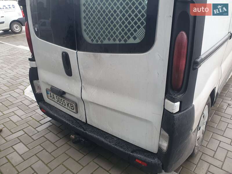 Грузовой фургон Renault Trafic 2006 в Полтаве фото 5 Грузовой фургон Renault Trafic 2006 в Полтаве