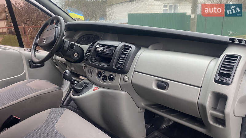 Минивэн Renault Trafic 2004 в Переяславе фото 18 Минивэн Renault Trafic 2004 в Переяславе