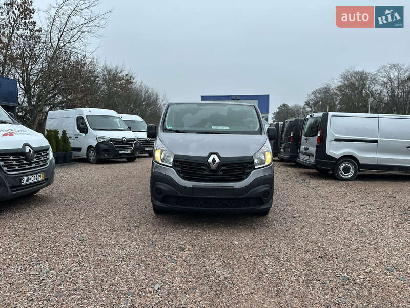 Минивэн Renault Trafic 2018 в Ровно