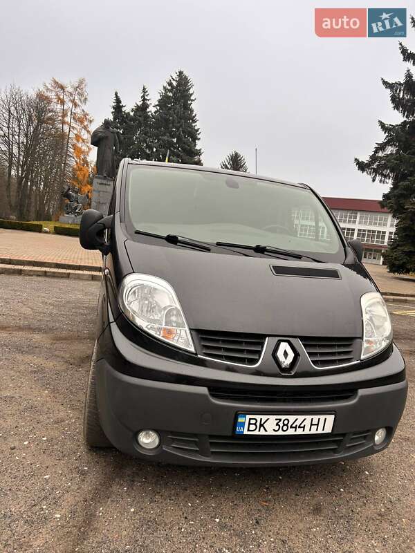 Минивэн Renault Trafic 2012 в Бурштыне фото 14 Минивэн Renault Trafic 2012 в Бурштыне