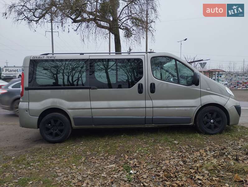 Минивэн Renault Trafic 2011 в Ровно фото 4 Минивэн Renault Trafic 2011 в Ровно