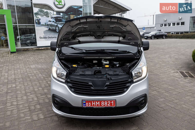 Минивэн Renault Trafic 2017 в Луцке