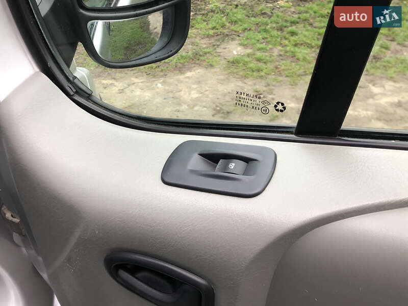 Мінівен Renault Trafic 2007 в Кам'янці