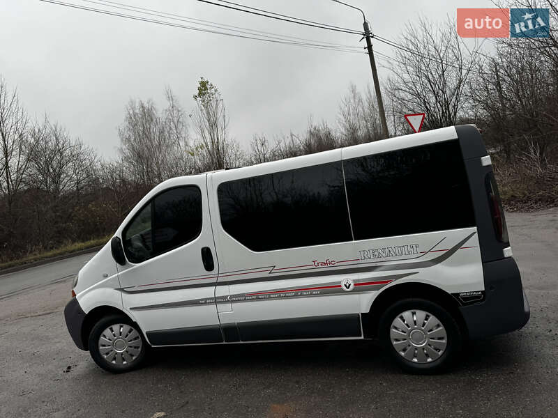 Минивэн Renault Trafic 2004 в Виннице