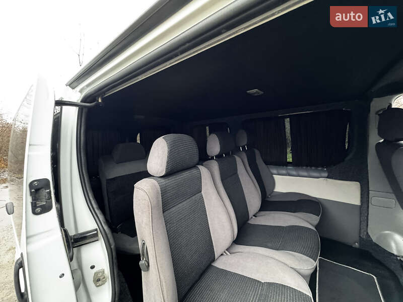 Минивэн Renault Trafic 2004 в Виннице