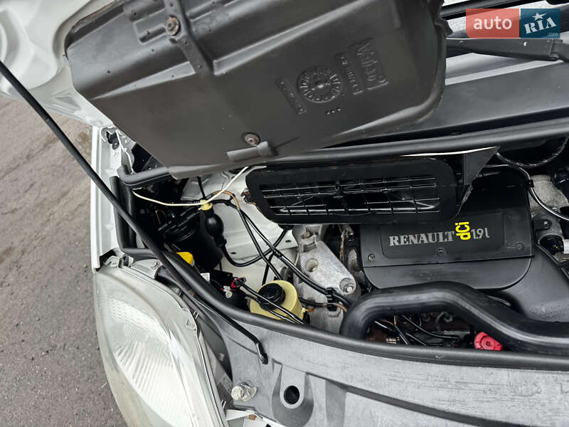Минивэн Renault Trafic 2004 в Виннице