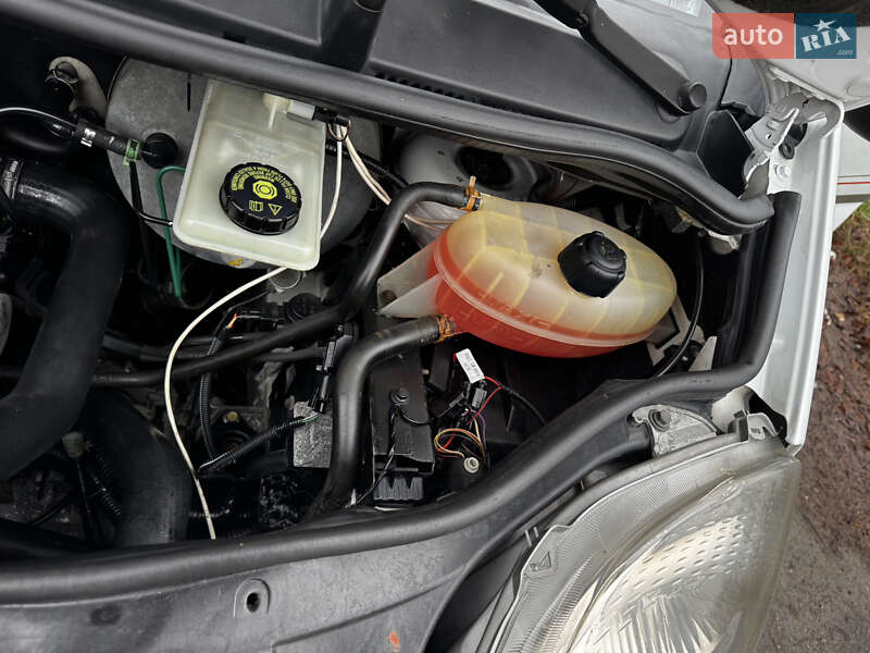 Минивэн Renault Trafic 2004 в Виннице