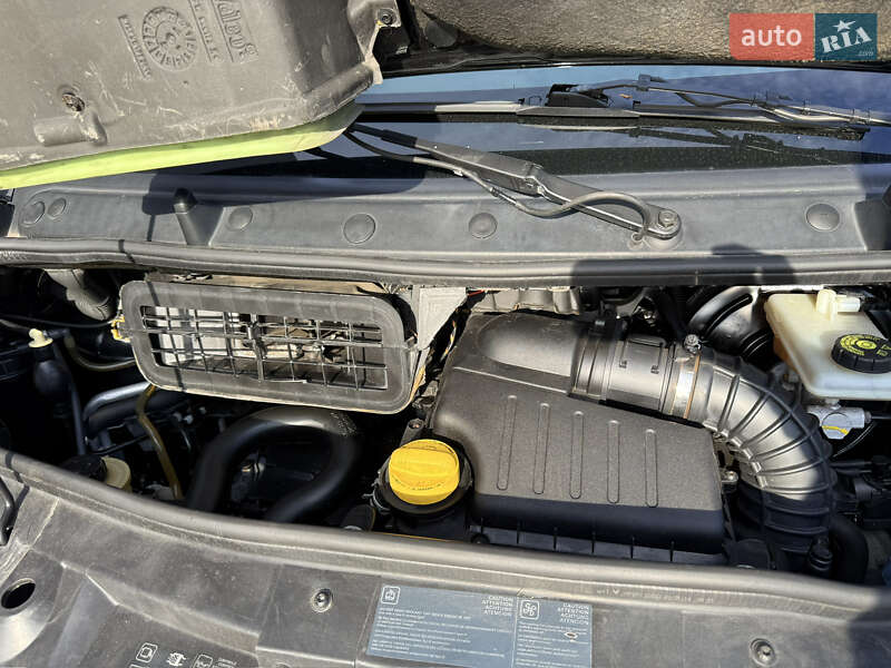 Минивэн Renault Trafic 2014 в Ровно фото 40 Минивэн Renault Trafic 2014 в Ровно