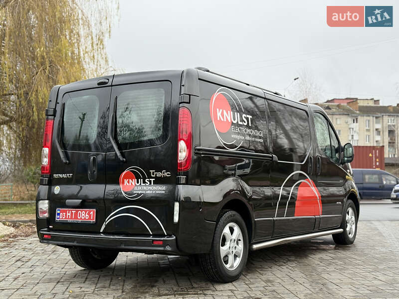 Грузовой фургон Renault Trafic 2012 в Ровно